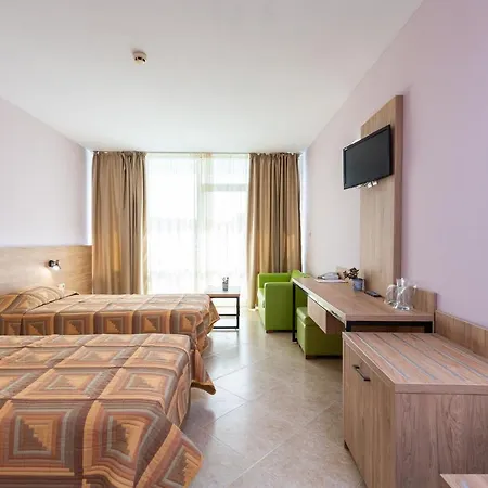 Отель Ivana Palace - Free Parking