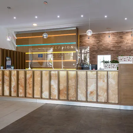 Отель Ivana Palace - Free Parking 4*