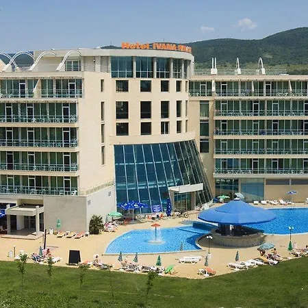 Отель Ivana Palace - Free Parking Солнечный берег
