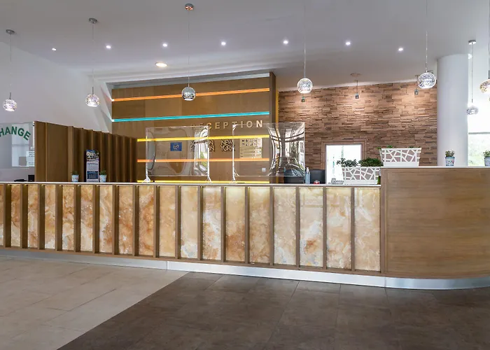 Отель Ivana Palace - Free Parking 4*