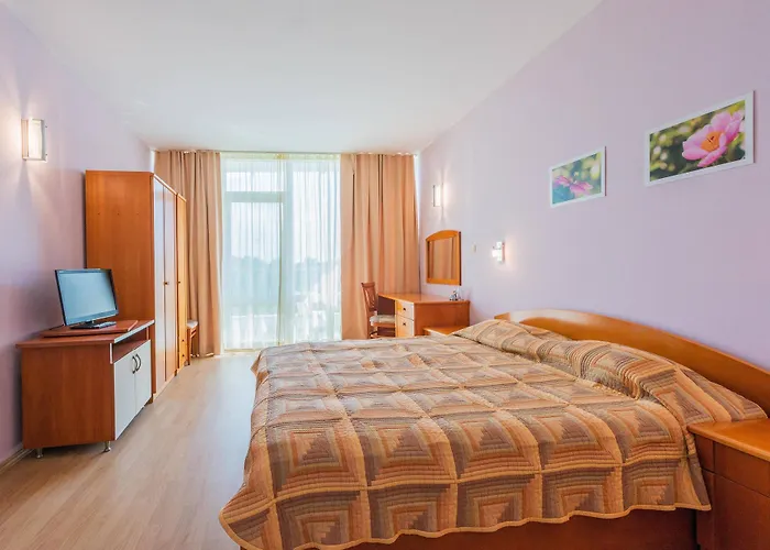 Ivana Palace - Free Parking Отель 4*