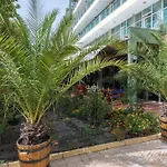 Ivana Palace - Free Parking サニービーチ