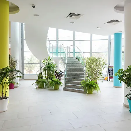 Ivana Palace - Free Parking فندق