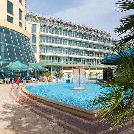 Ivana Palace - Free Parking فندق 4*