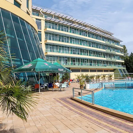 Ivana Palace - Free Parking