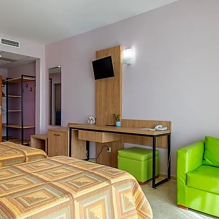 Ivana Palace - Free Parking ホテル 4*