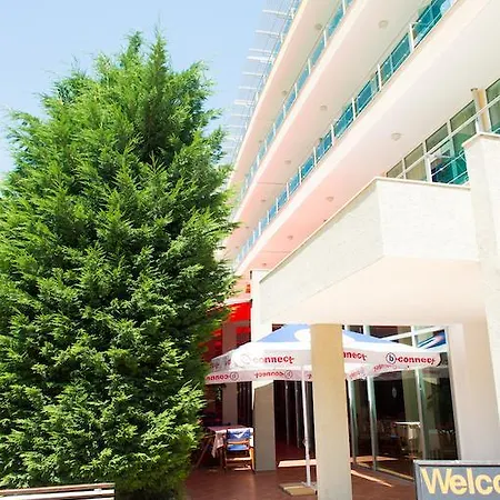 Ivana Palace - Free Parking Хотел