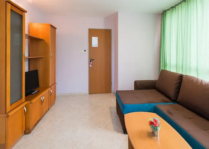 Ivana Palace - Free Parking 4*