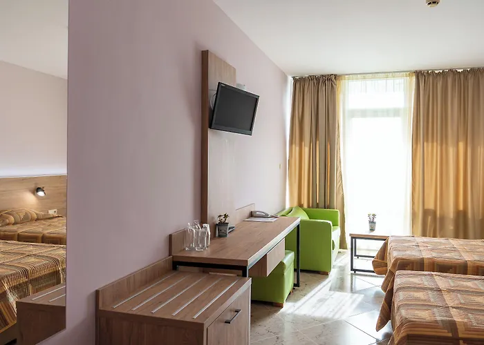 Hotell Ivana Palace - Free Parking 4*