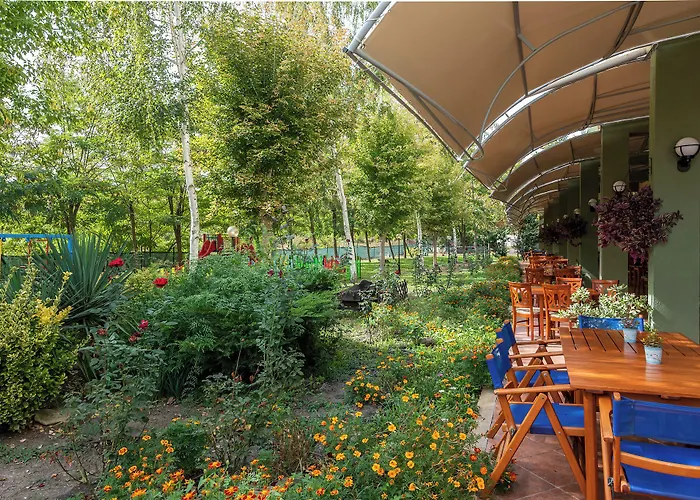 호텔 Ivana Palace - Free Parking 4*