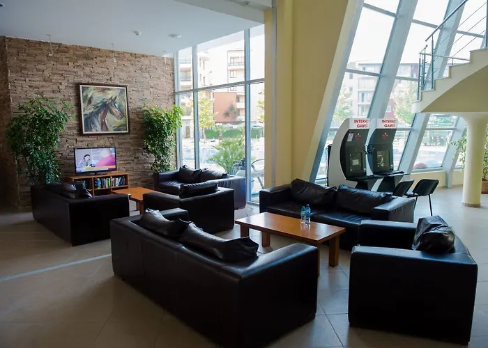 Ivana Palace - Free Parking