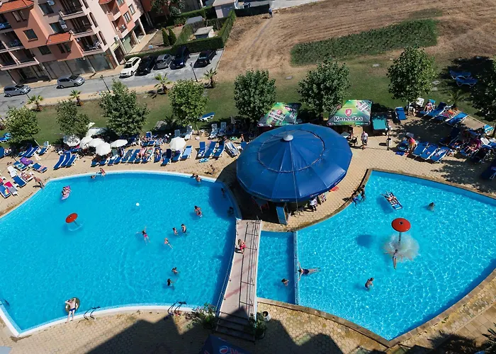 Ivana Palace - Free Parking