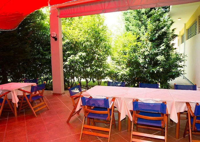 Ivana Palace - Free Parking Hotell Slăntjev Brjag