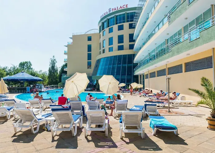 Ivana Palace - Free Parking Szálloda