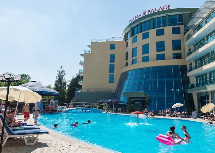 Ivana Palace - Free Parking 4*