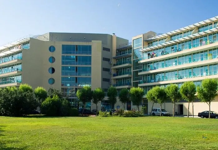 Ivana Palace - Free Parking